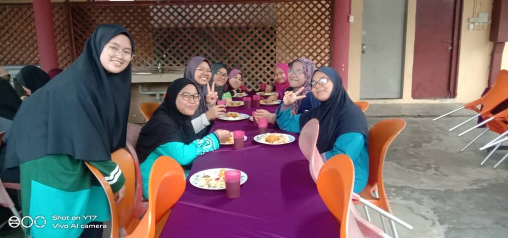 1Day Exciting Program Pelajar - Makan
